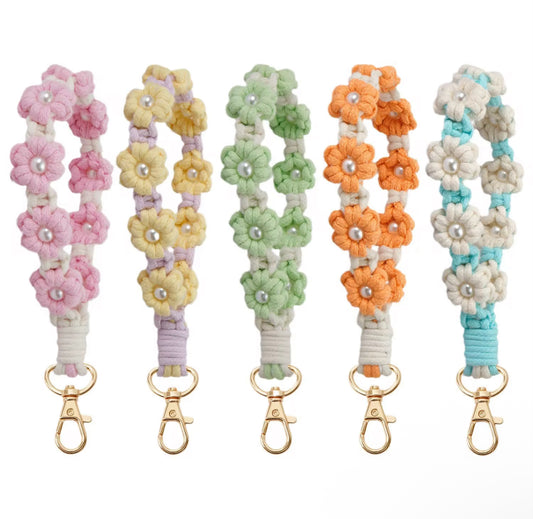 Wristlet Keychains (Daisy Flower Macrame)