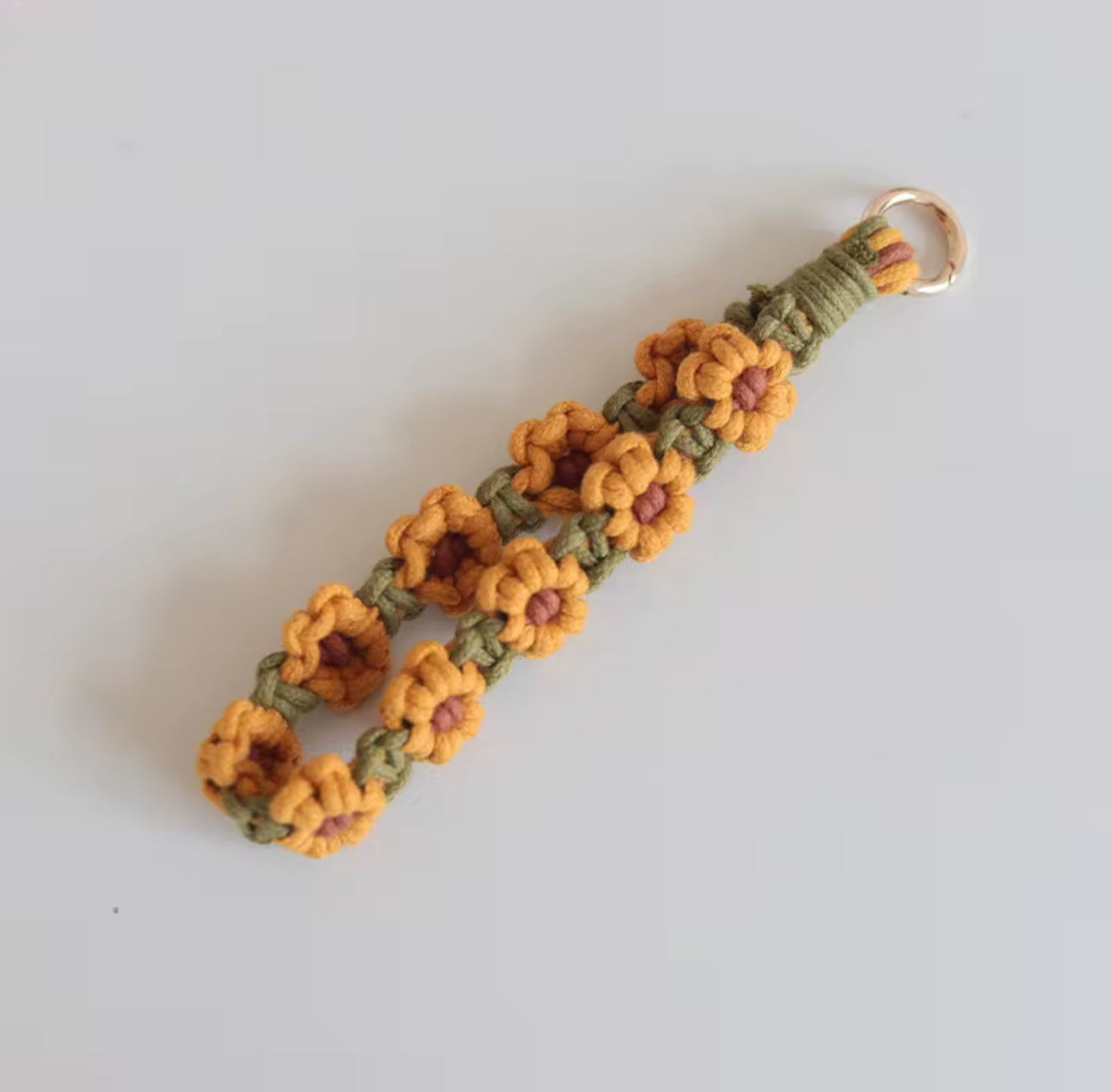 Wristlet Keychains (Daisy Flower Macrame)